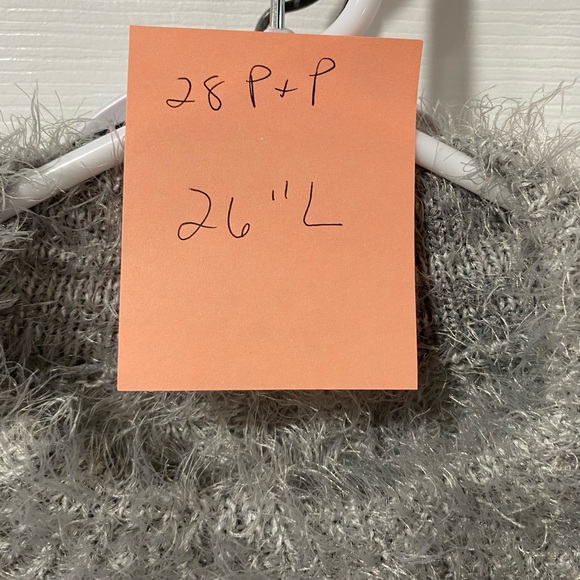 Candies women’s fuzzy gray sweater, size XXL, dressy, good condition - Picture 8 of 9